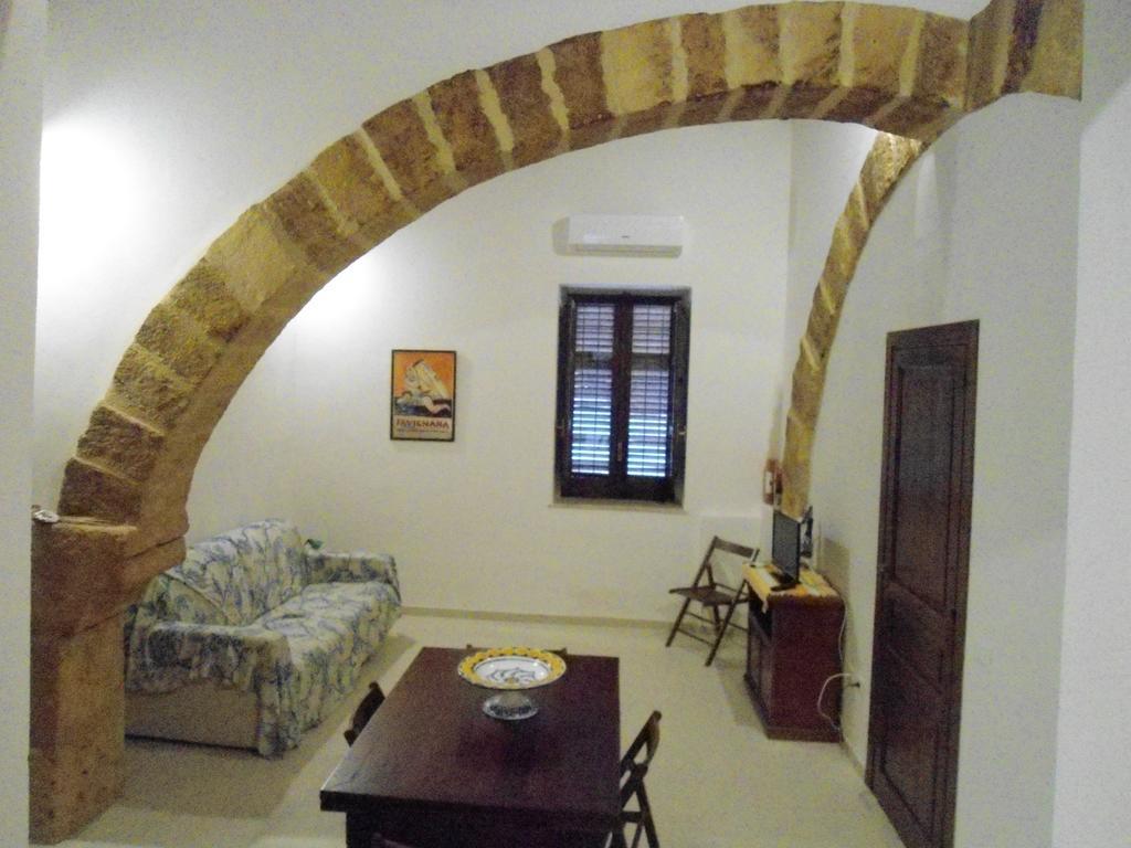 Residence Marsala Antica Kamer foto